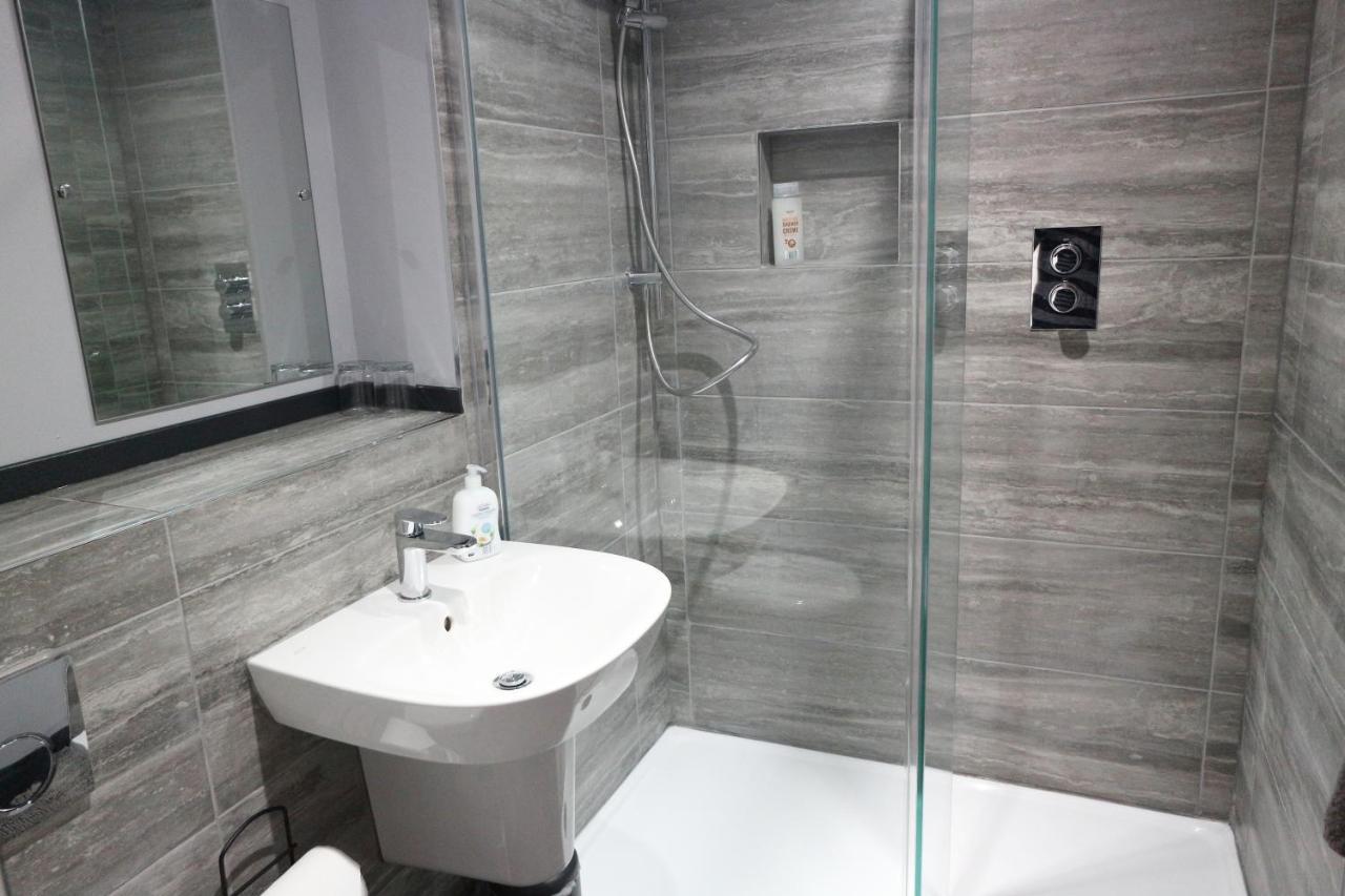 Number 33 Room Only Whitby Exterior photo