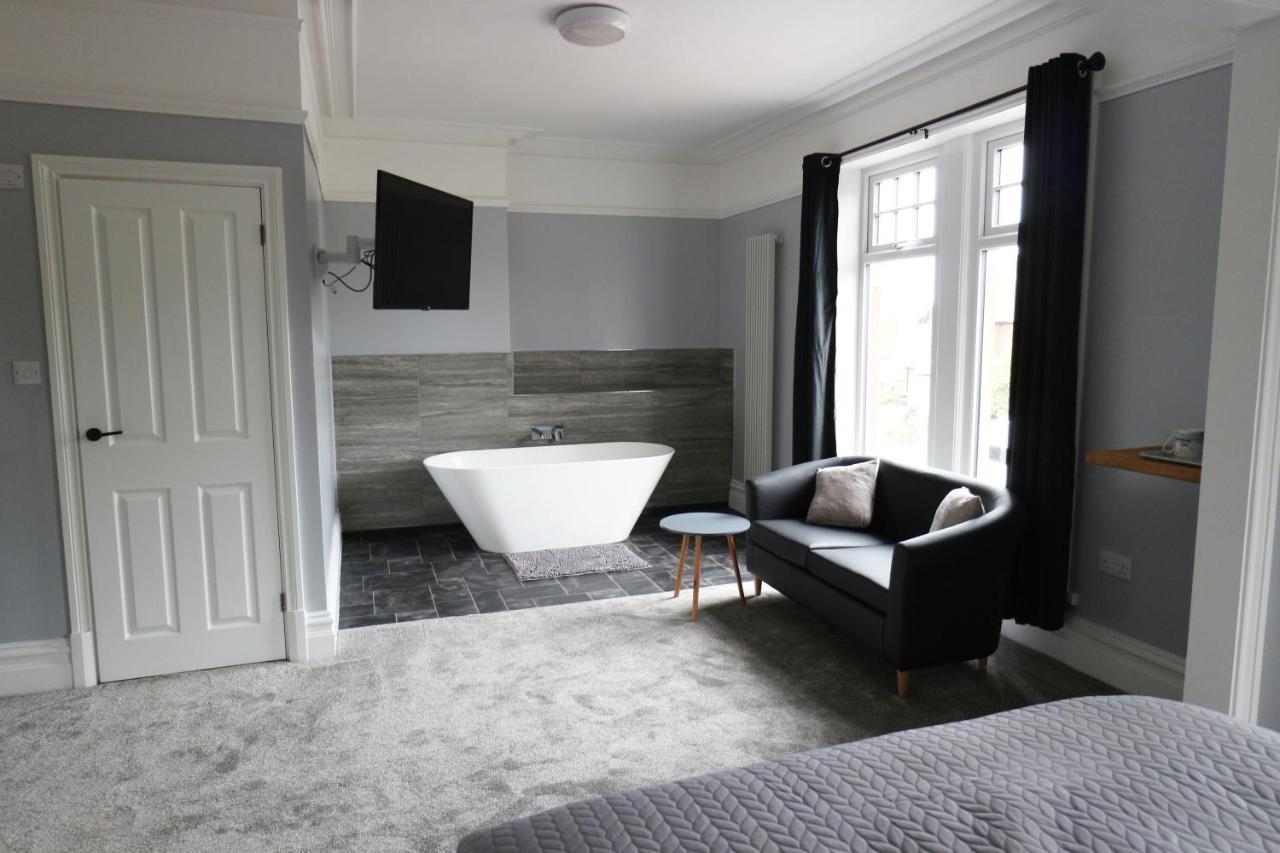 Number 33 Room Only Whitby Exterior photo
