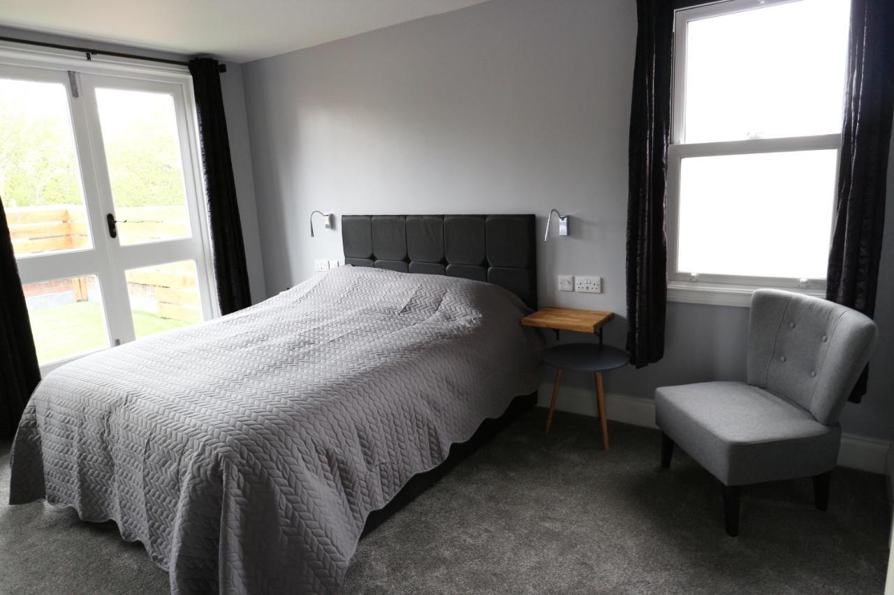 Number 33 Room Only Whitby Exterior photo