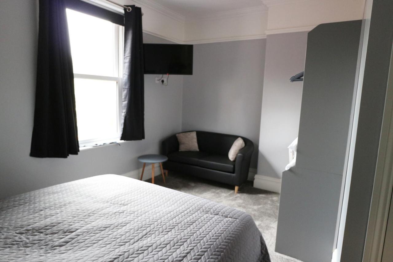 Number 33 Room Only Whitby Exterior photo